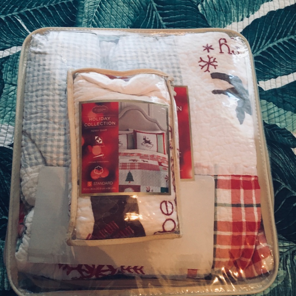 NW ST NICHOLS HOLIDAY COLLECTION MERRY TWIN QUILT